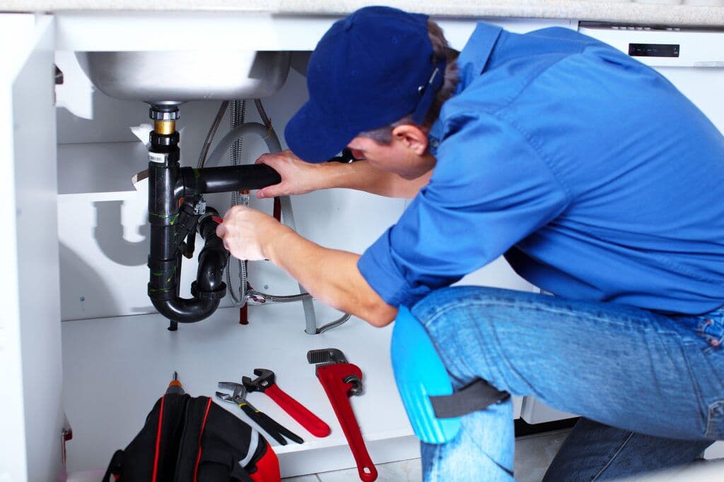 How to Choose the Right Plumber for Your Home